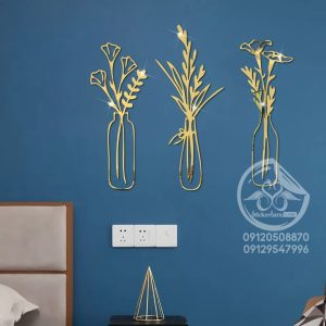 آینه فانتزی گلدان جوانه شامل سه عدد گلدان طلایی نصب شده روی دیوار برای دکور هر جای منزل شما