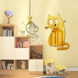 استیکرآینه ای گربه نصب شده در اتاق کوک با رنگ طلایی