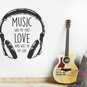 عکس استیکر دیواری موسیقی عشق