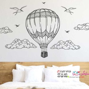 عکس برچسب دیواری با بادکنک متصل به آسمان