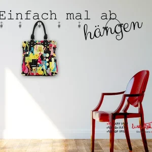 برچسب دیواری برای آویزان کردن کمد لباس