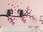 برچسب دیواری شاخه دو رنگ با طرح سنجاب