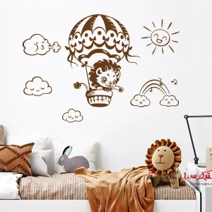 برچسب دیواری شیر بامزه در یک بالن هوای گرم