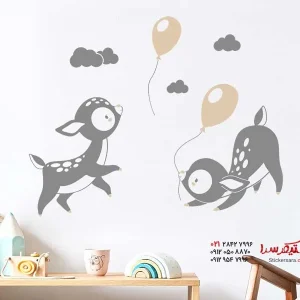 برچسب دیواری گوزن زیبا با بادکنک