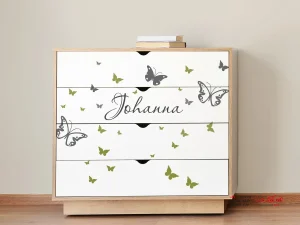 استیکر دیواری اتاق خواب دخترانه با طرح اسم و کمد لباس دلخواه