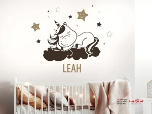 برچسب دیواری اسب شاخدار خوابیده با نام